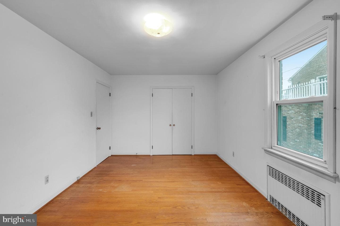 542 Hillcrest Place photo 11