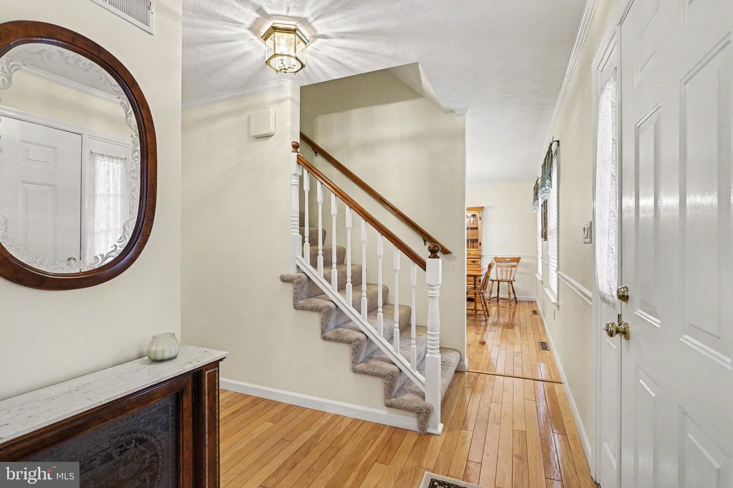 75 Longview Boulevard photo 3
