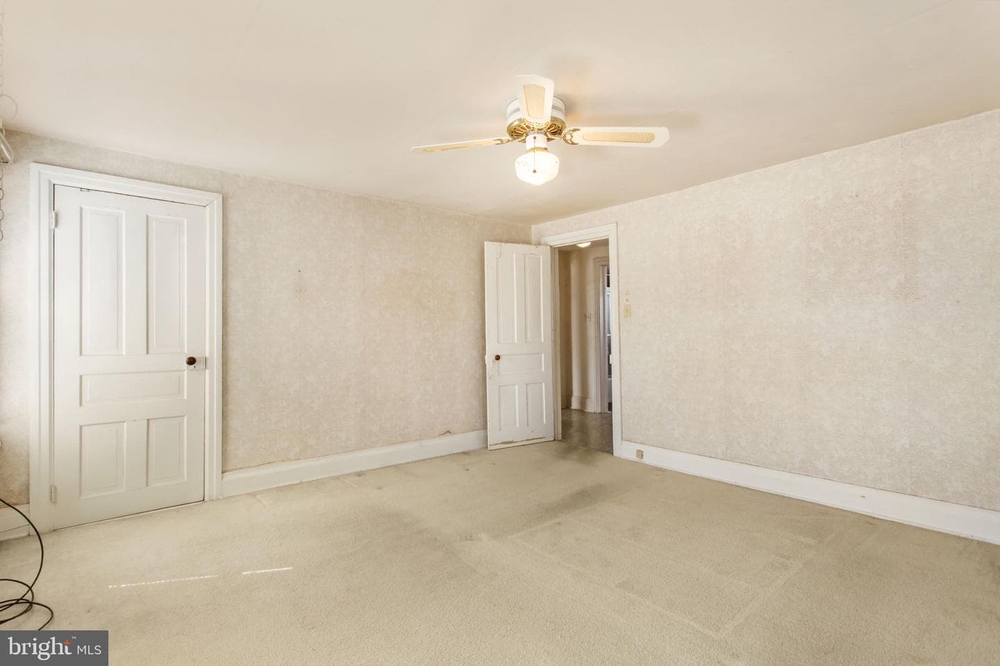 235 Ridge Avenue photo 18