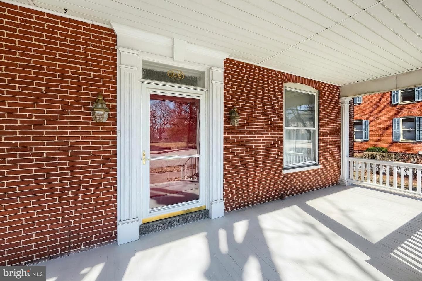 318 Lincoln Way W photo 9