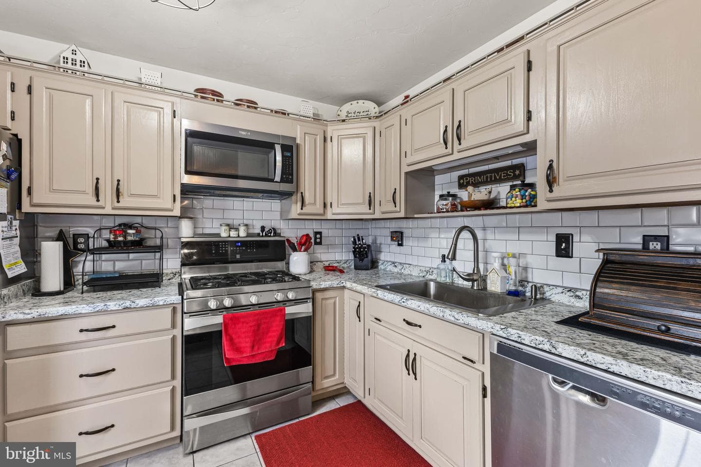 311 S Columbus Avenue photo 13