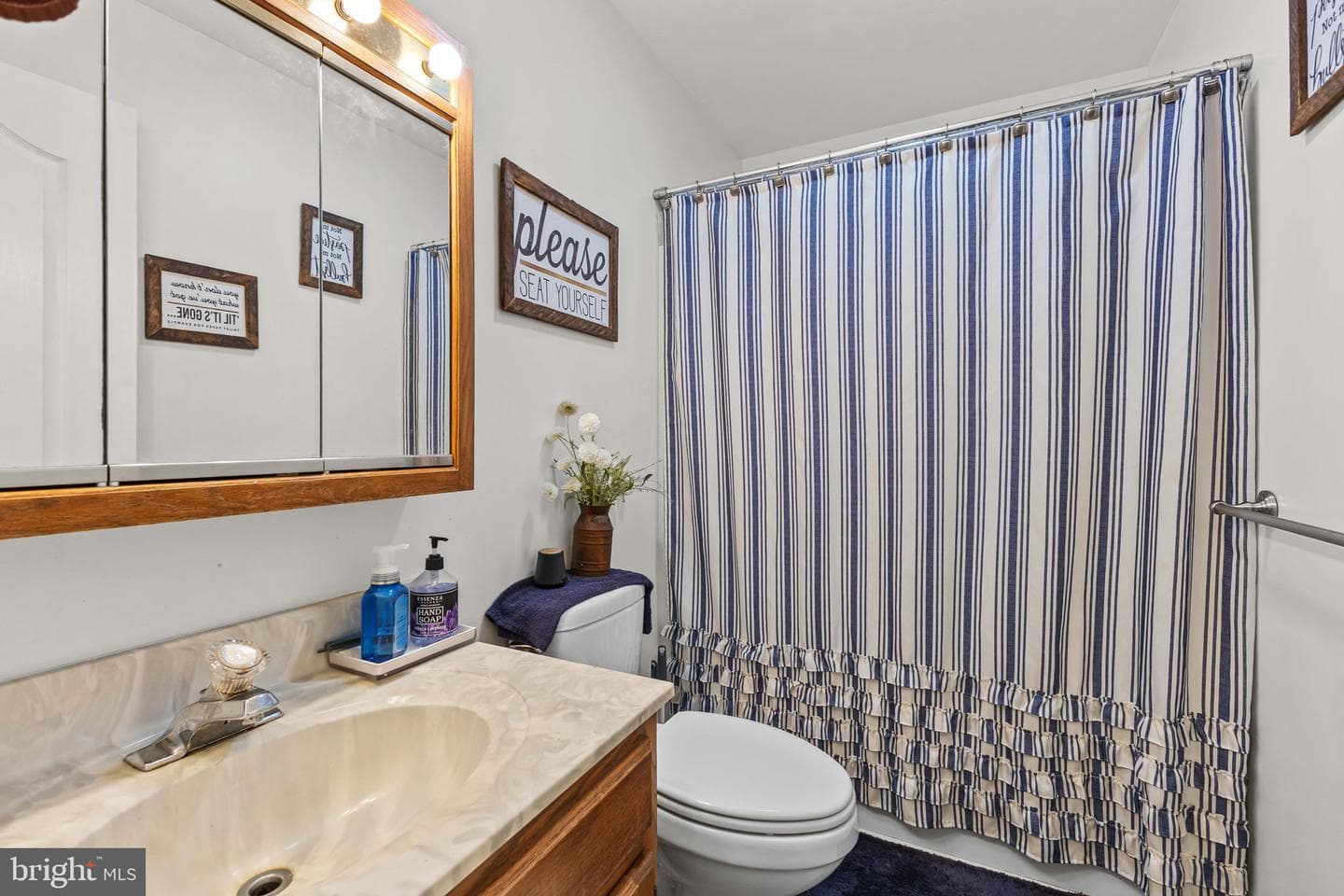 311 S Columbus Avenue photo 22