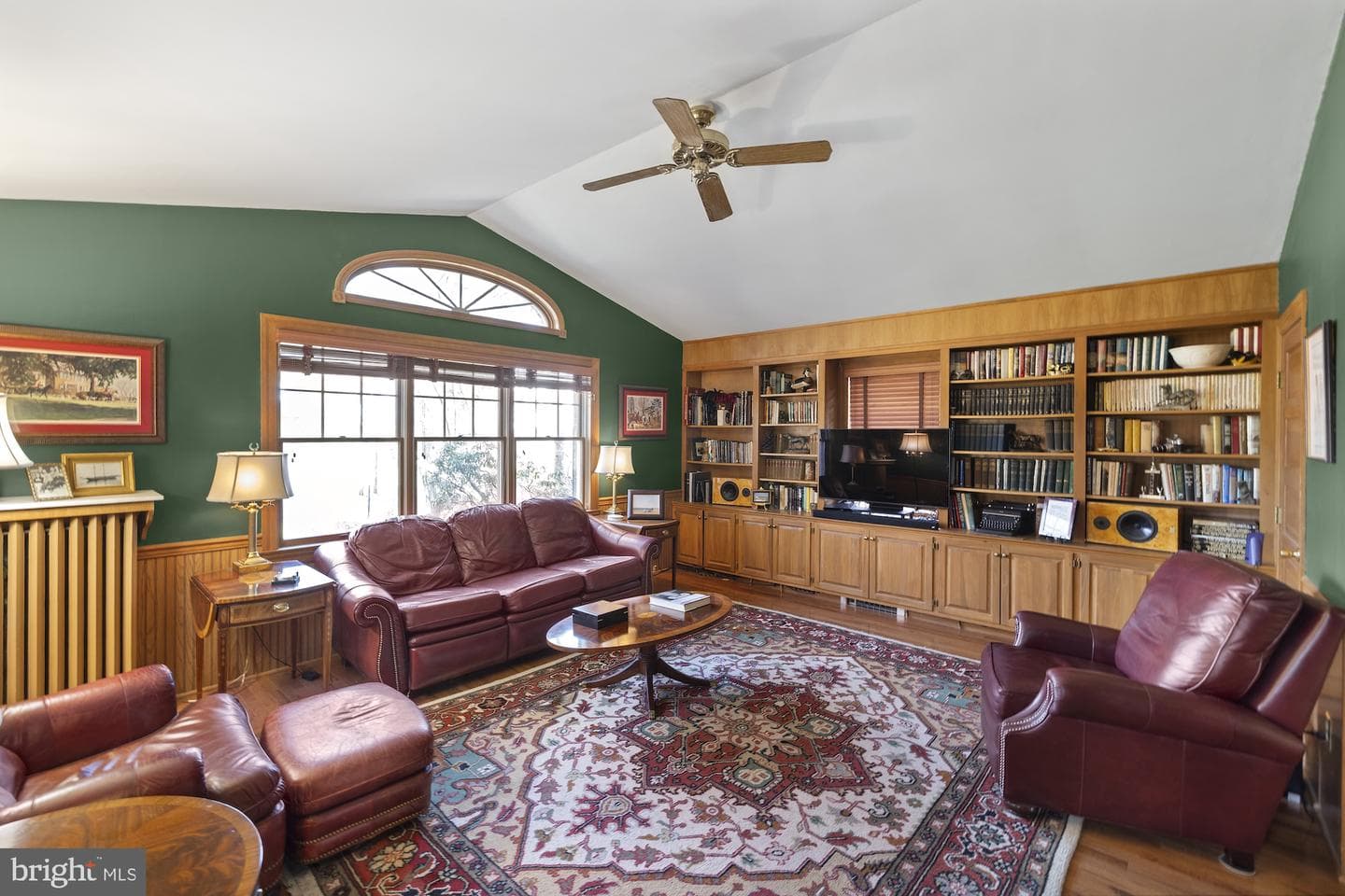 125 W Broadway photo 21