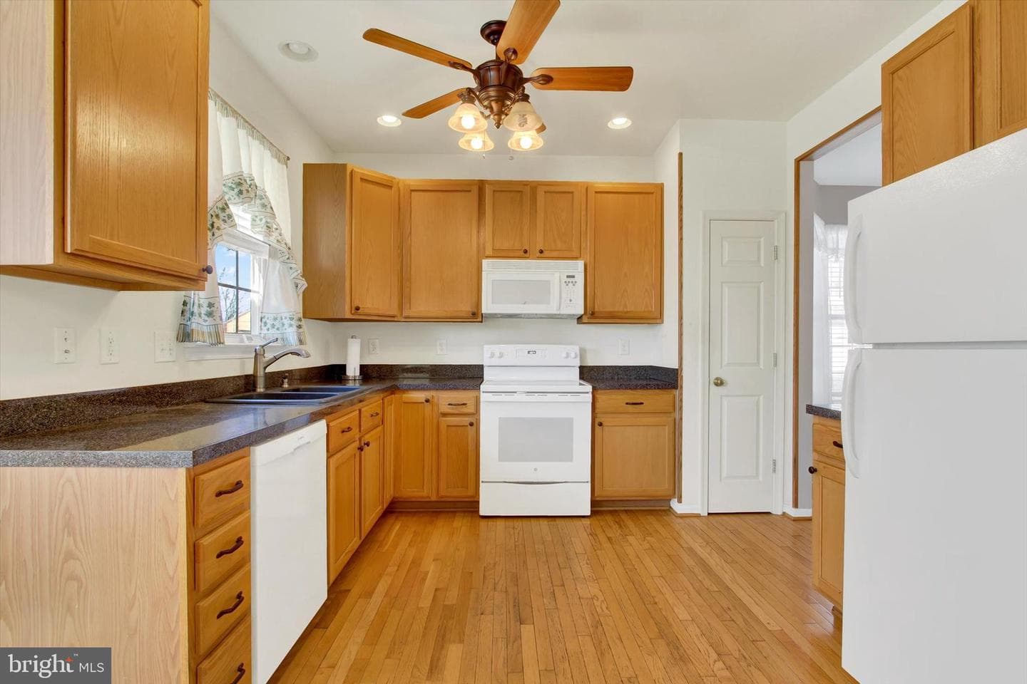 1 Dinwiddie Court photo 13