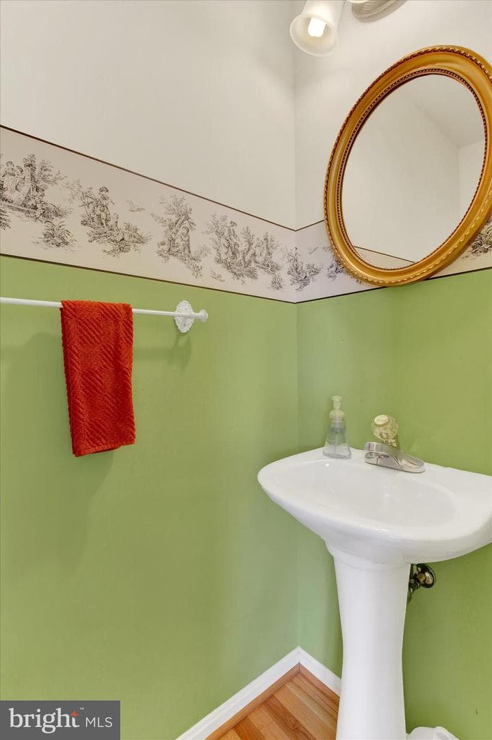 1 Dinwiddie Court photo 20
