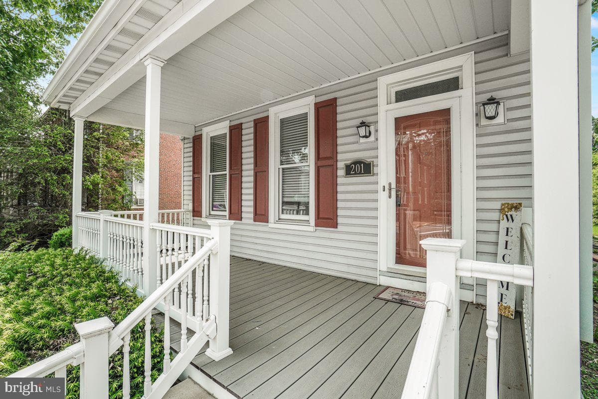 201 E Main Street, Fairfield