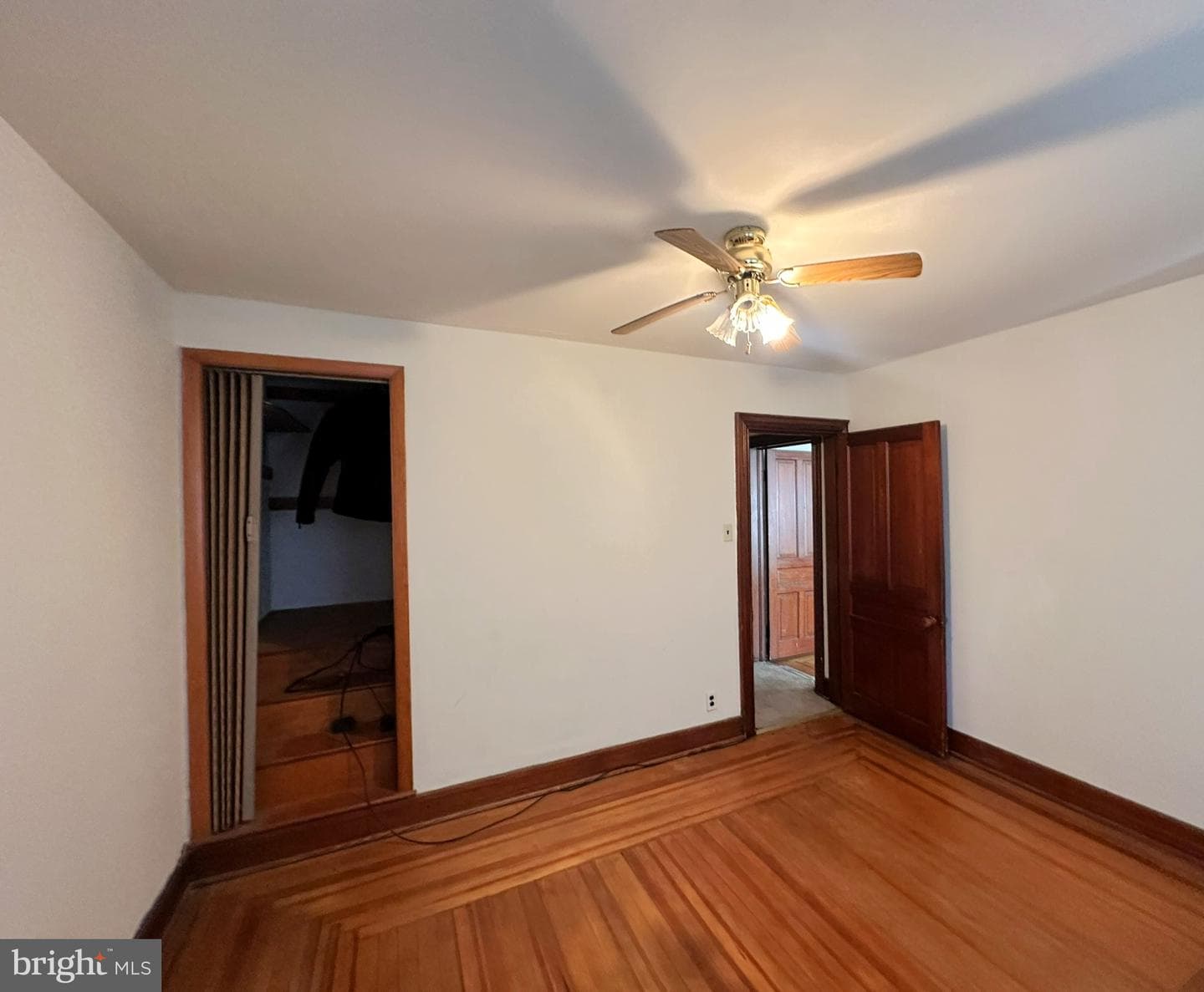 37 N Queen Street photo 21