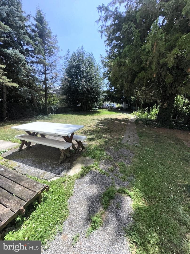 37 N Queen Street photo 36