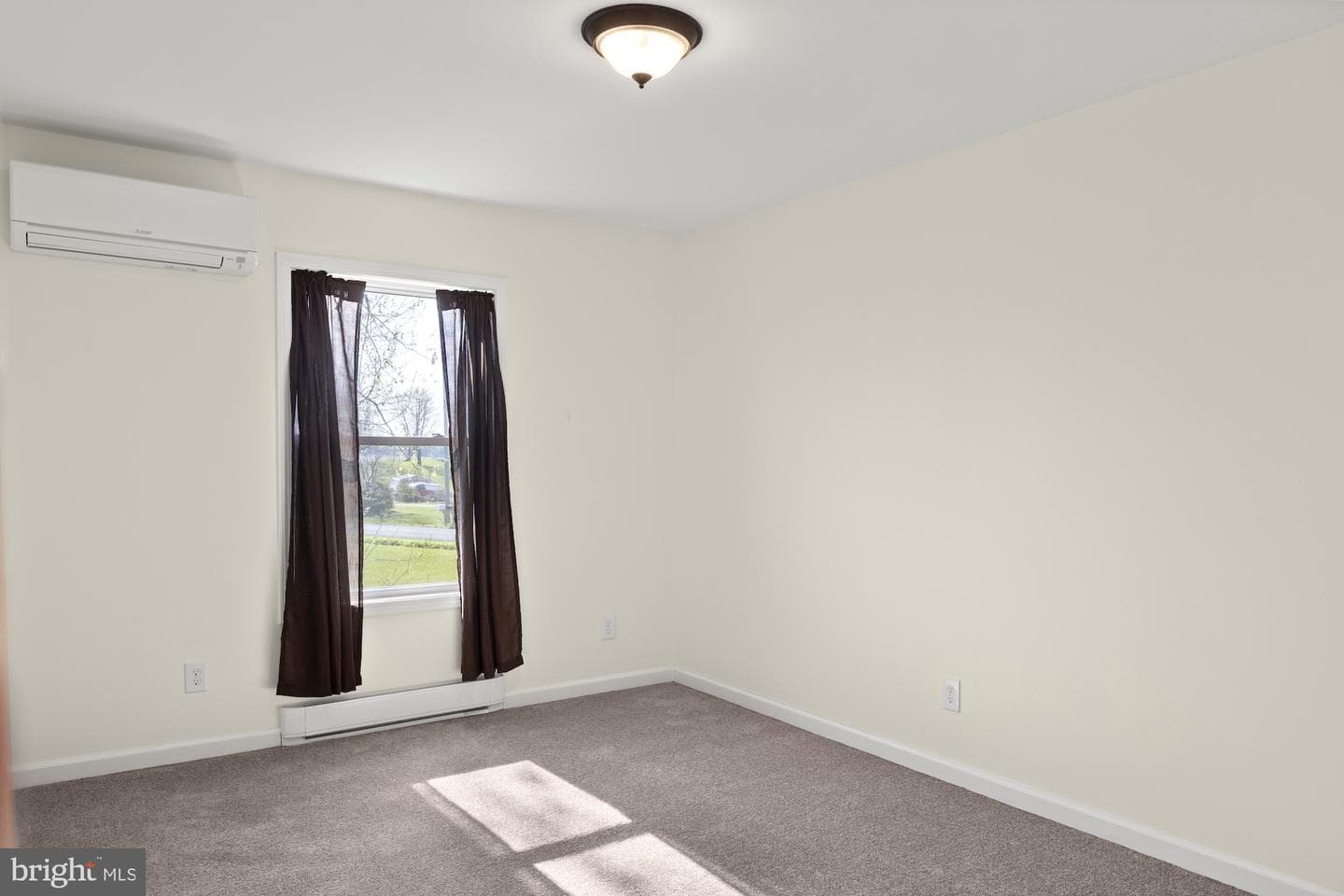 599 Hilltown Road photo 32
