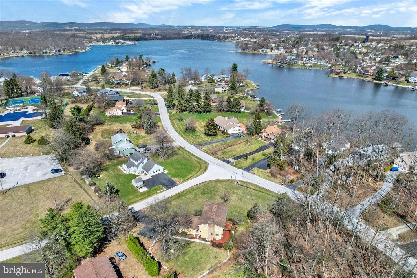 443 Lake Meade Drive photo 38
