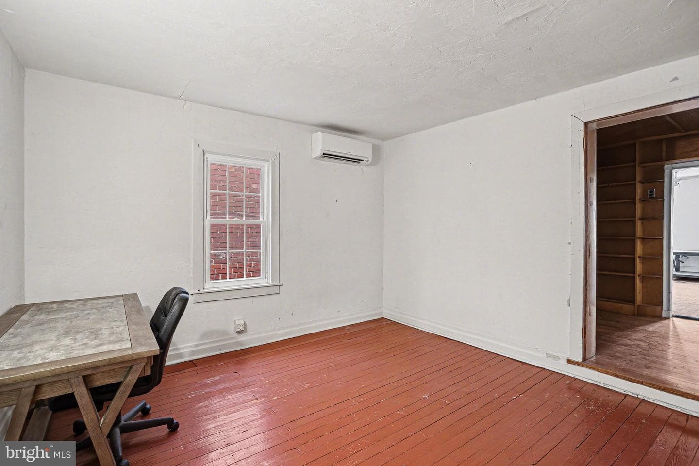 217 Baltimore Street photo 24