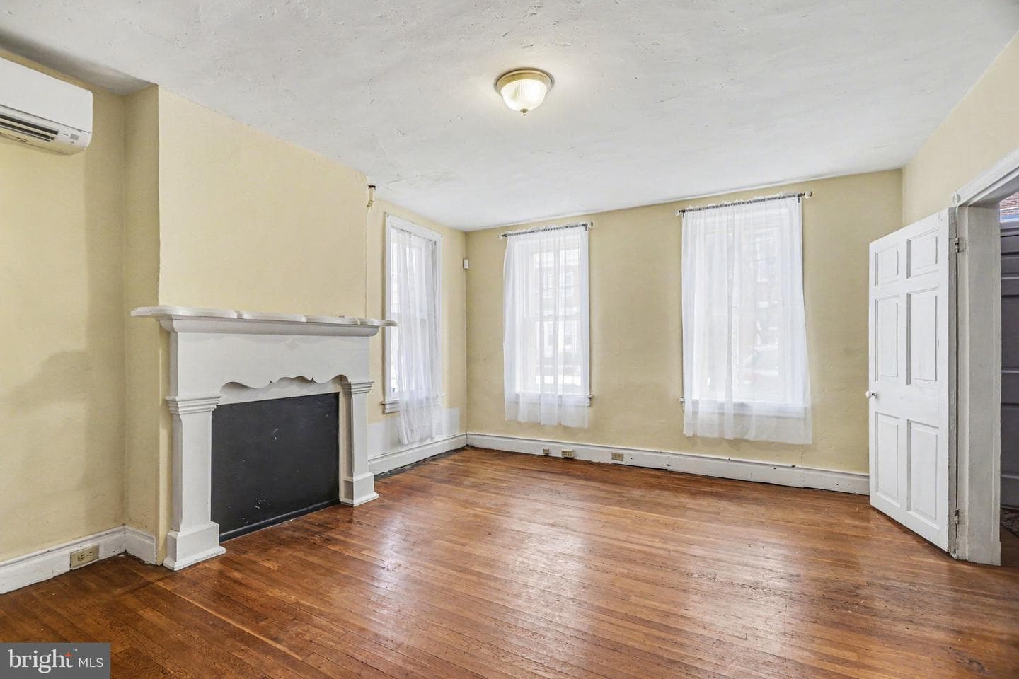 217 Baltimore Street photo 5