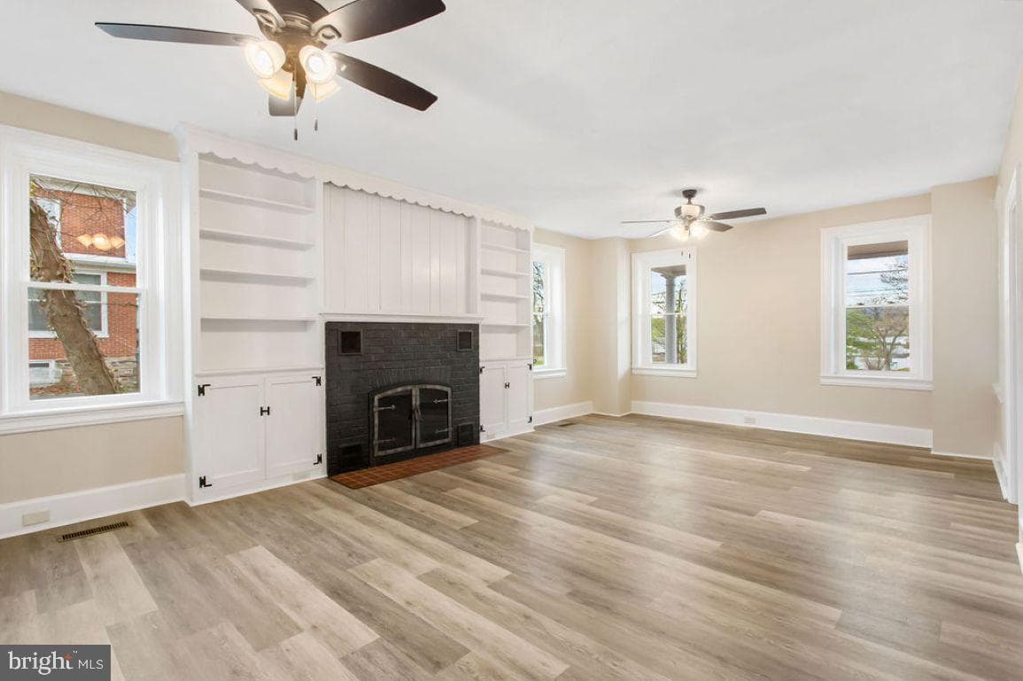 265 E York Street photo 10