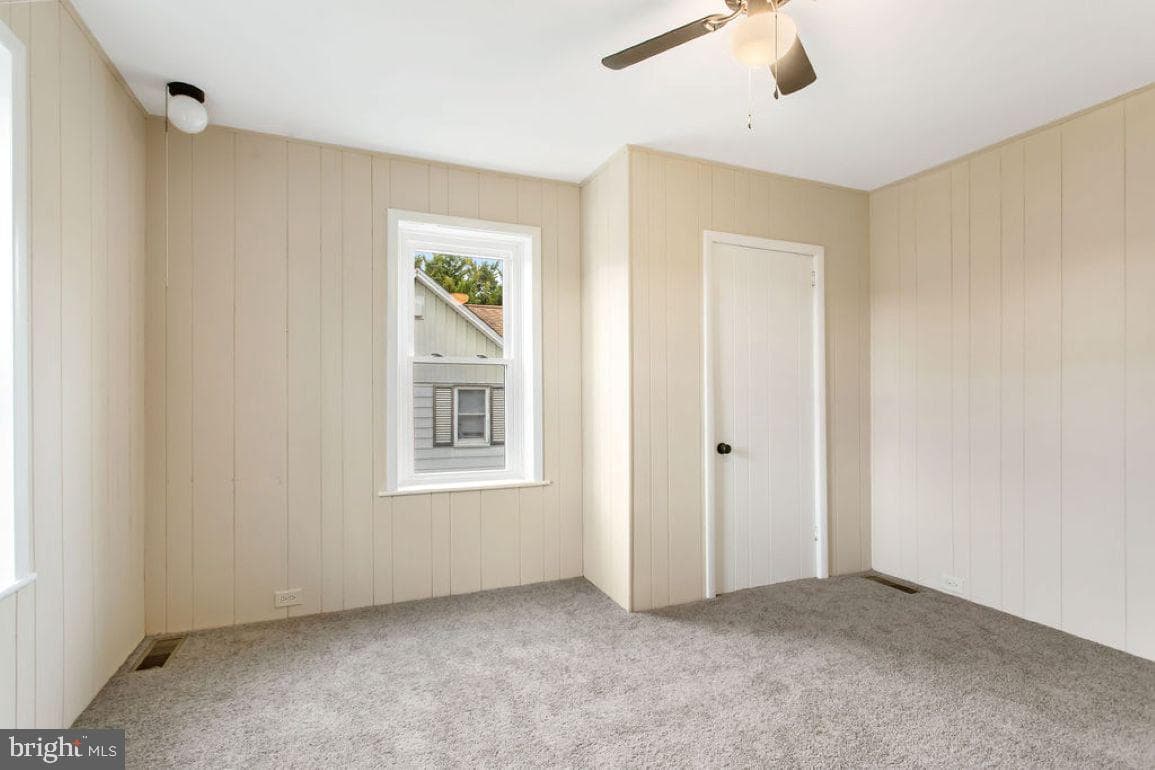 265 E York Street photo 22
