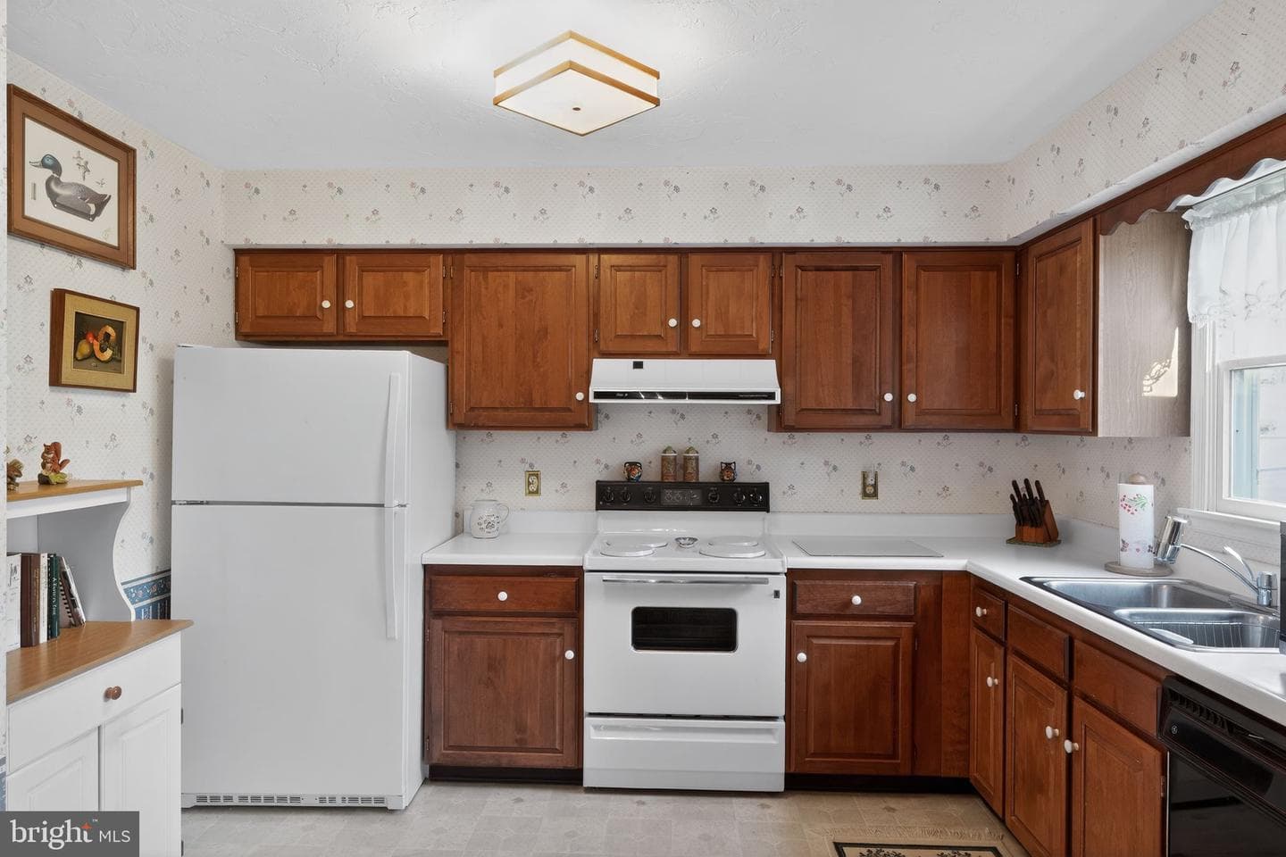 23 Crescent Lane photo 13