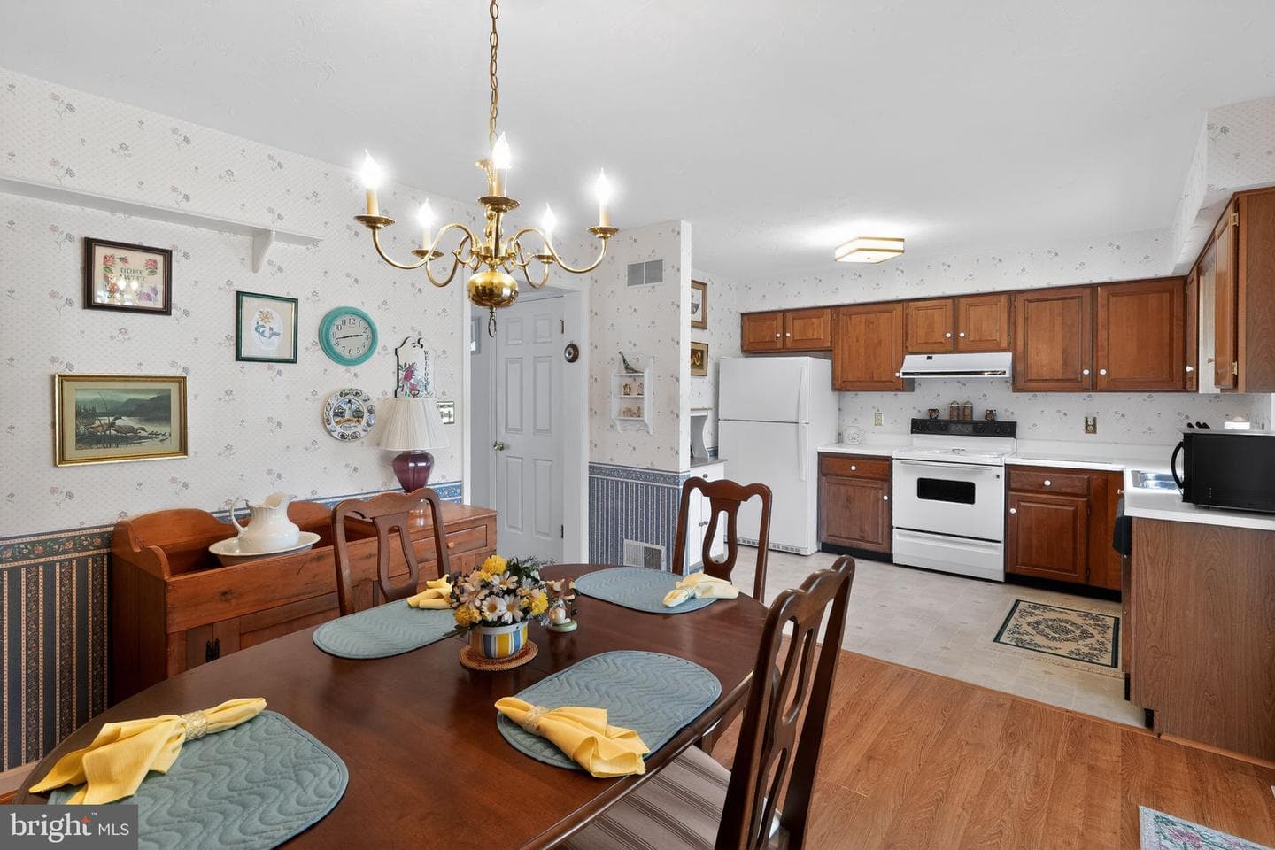 23 Crescent Lane photo 19