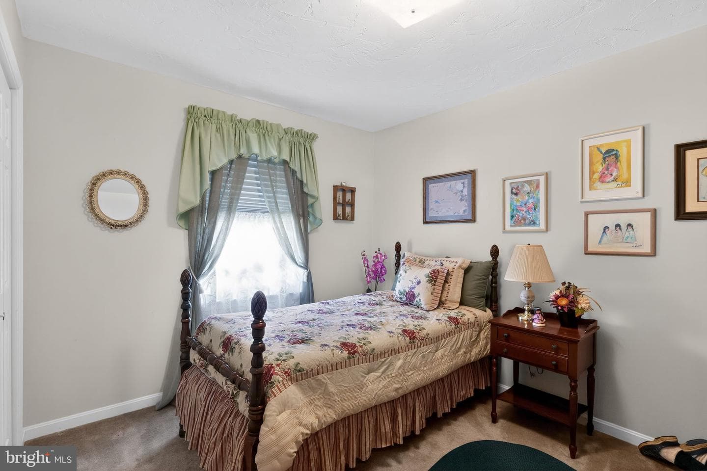 23 Crescent Lane photo 24