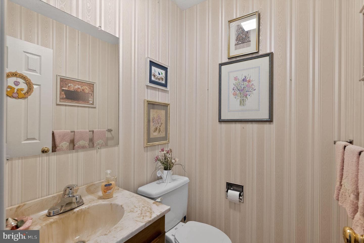 23 Crescent Lane photo 27