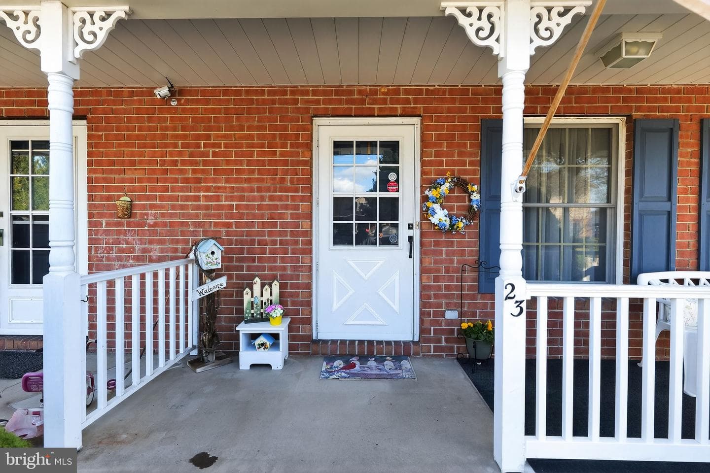 23 Crescent Lane photo 4