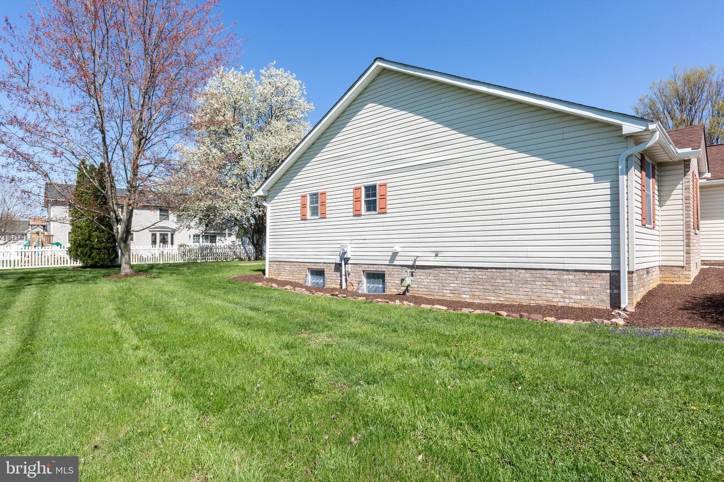 4 Straw Court photo 62