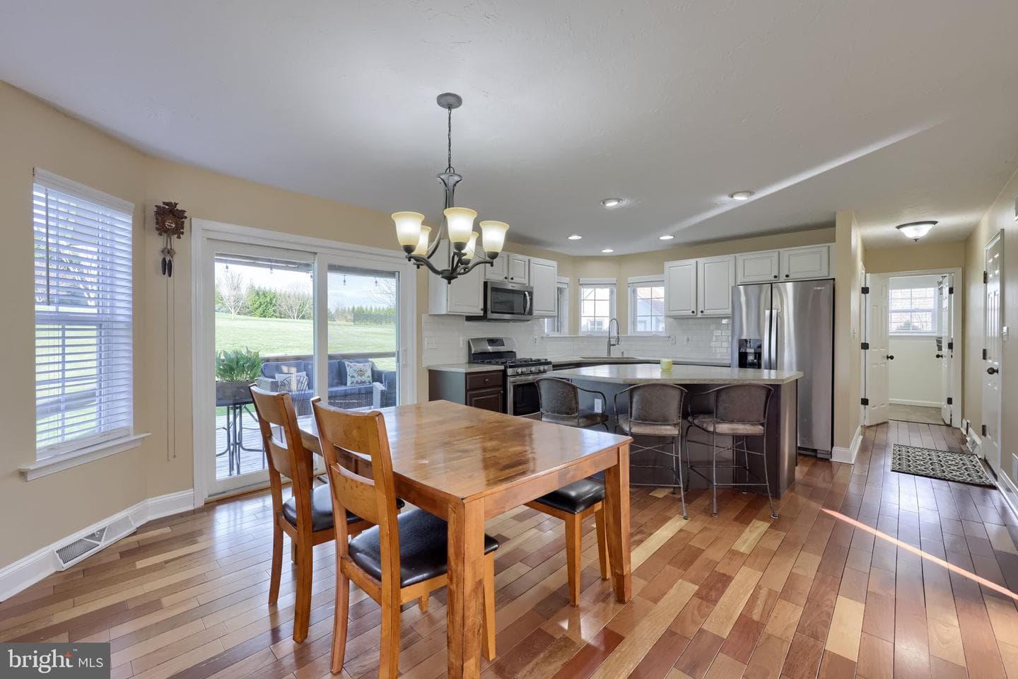 80 E Summit Drive photo 11