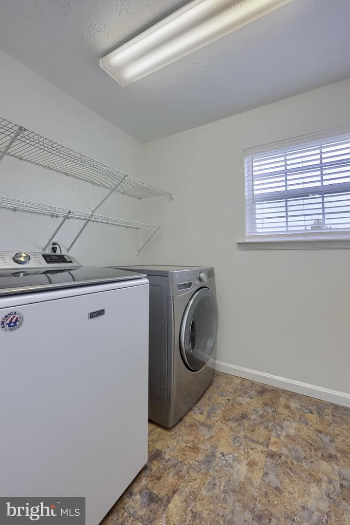 80 E Summit Drive photo 27