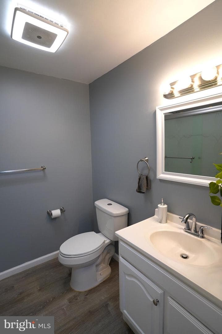 85 E Locust Lane photo 14