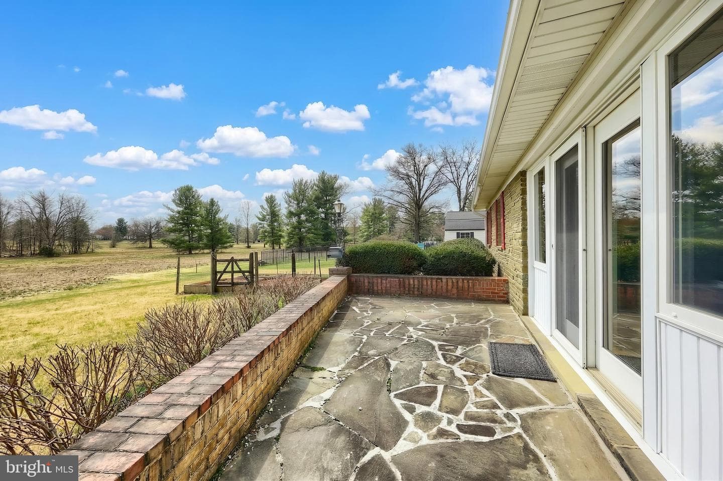 290 Country Club Lane photo 10