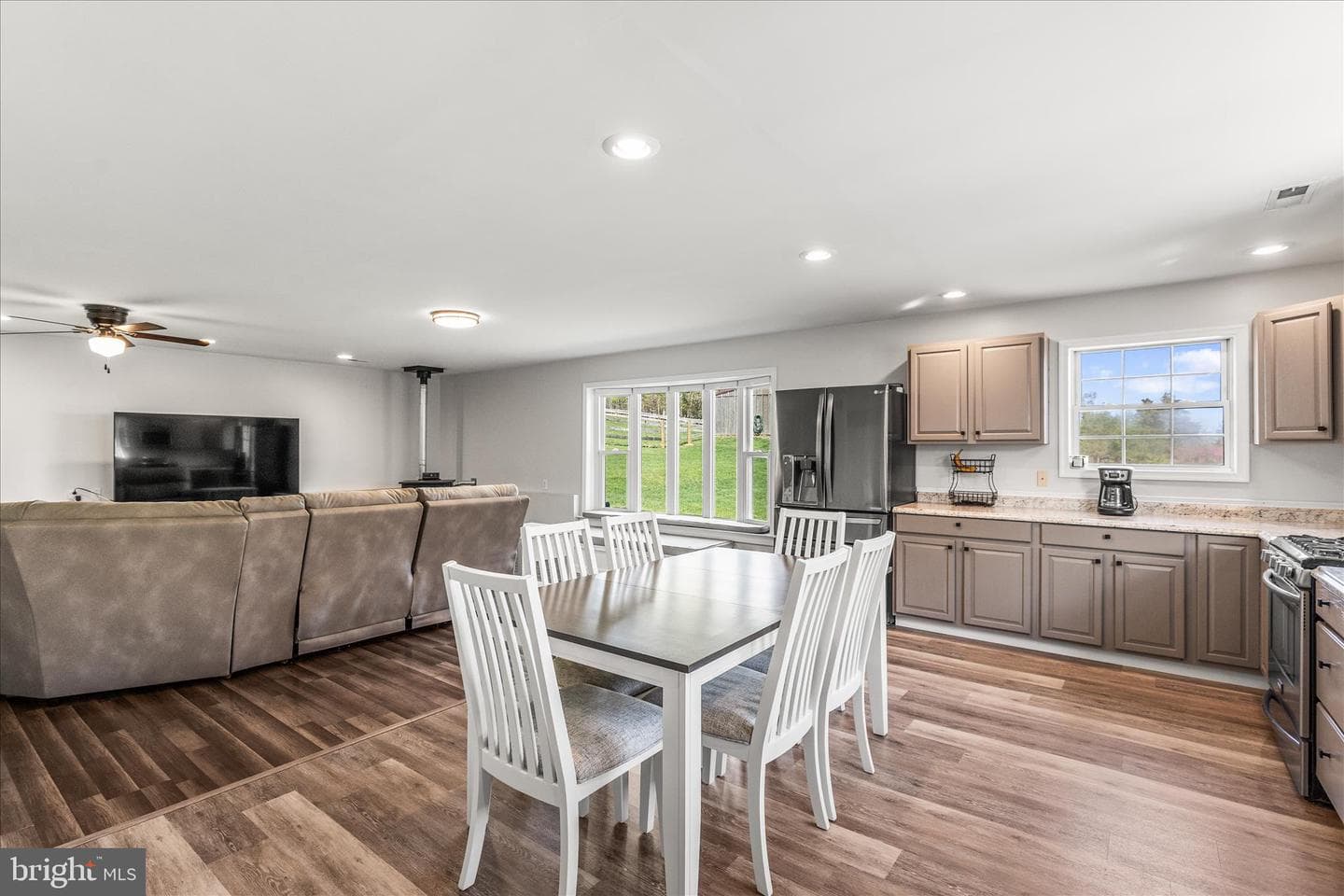 529 Mcglaughlin Road photo 10