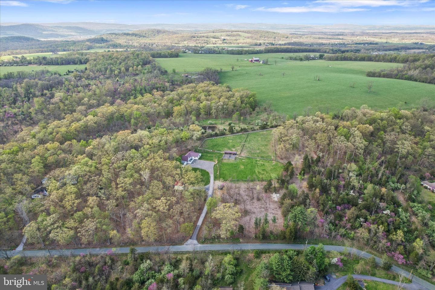 529 Mcglaughlin Road photo 2