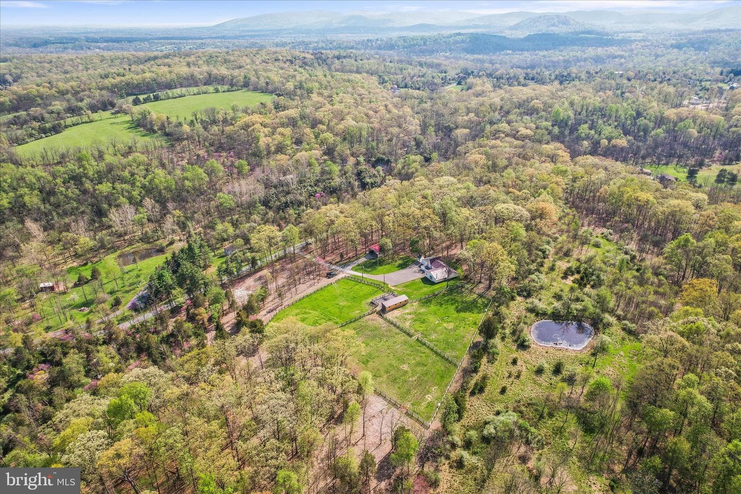 529 Mcglaughlin Road photo 3