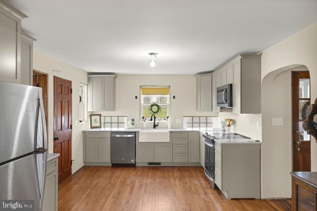 2085 Harney Road photo 11