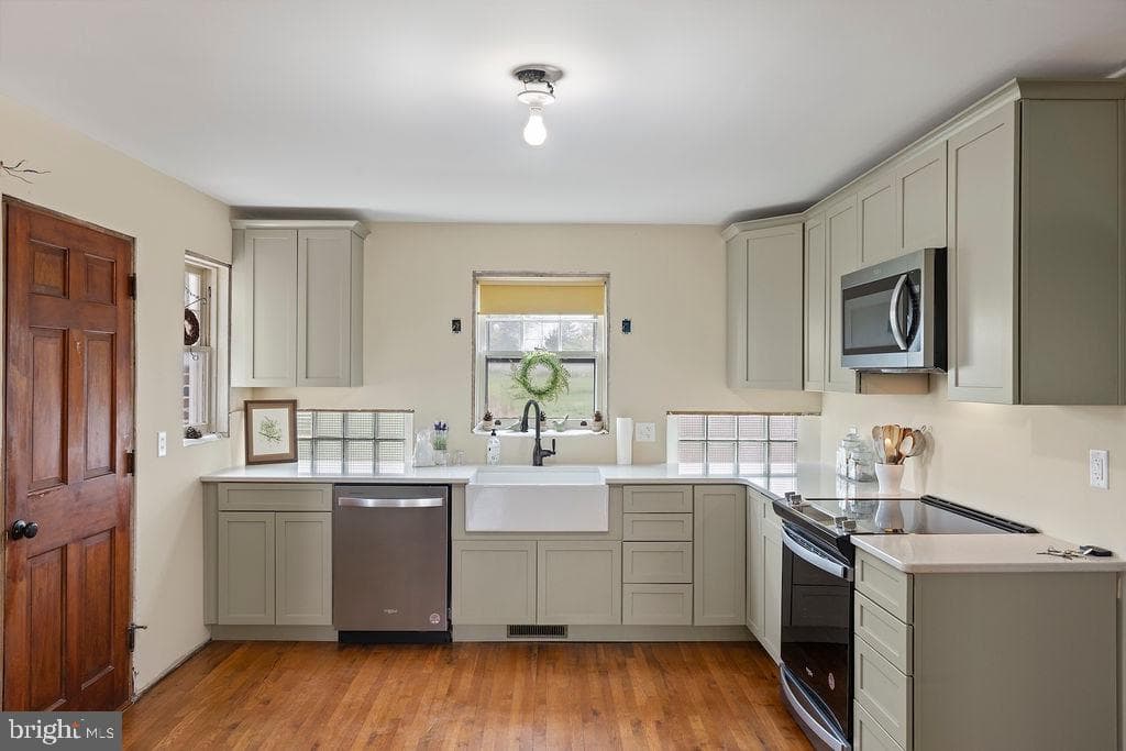 2085 Harney Road photo 14