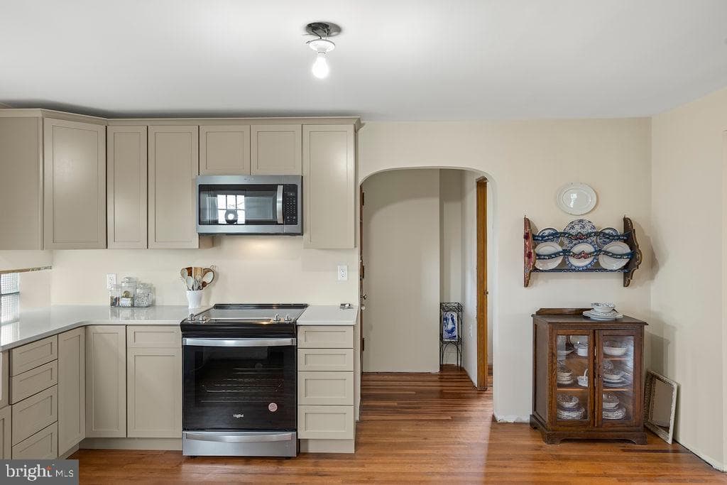 2085 Harney Road photo 15