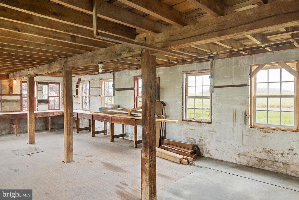 2085 Harney Road photo 30