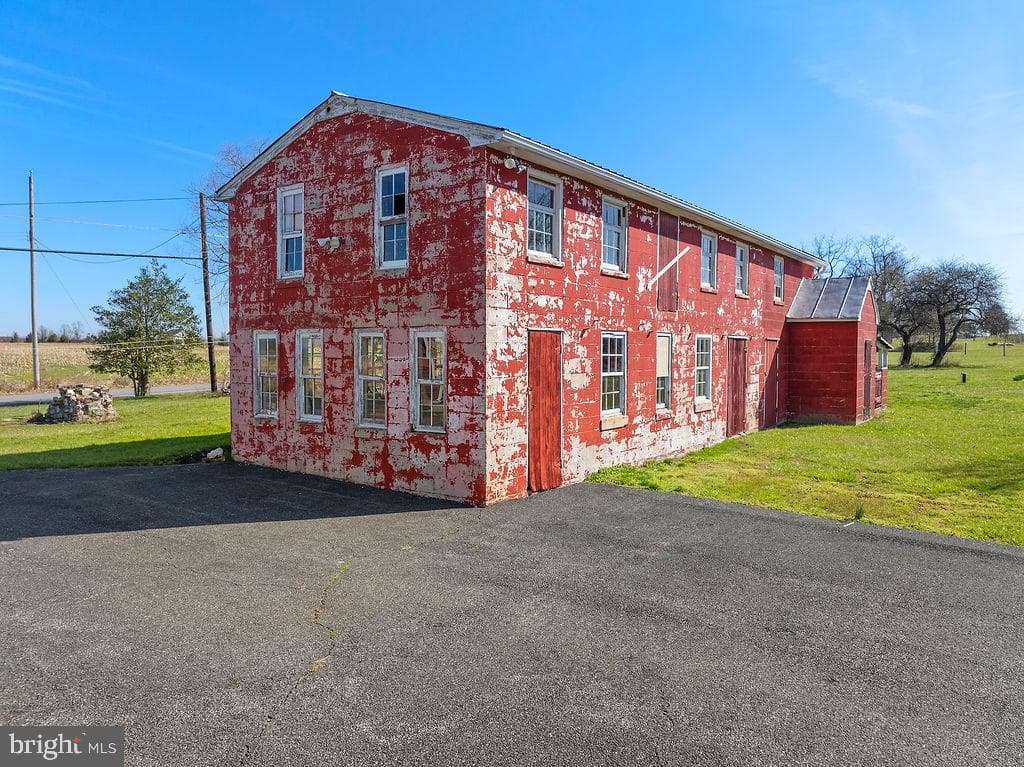 2085 Harney Road photo 39