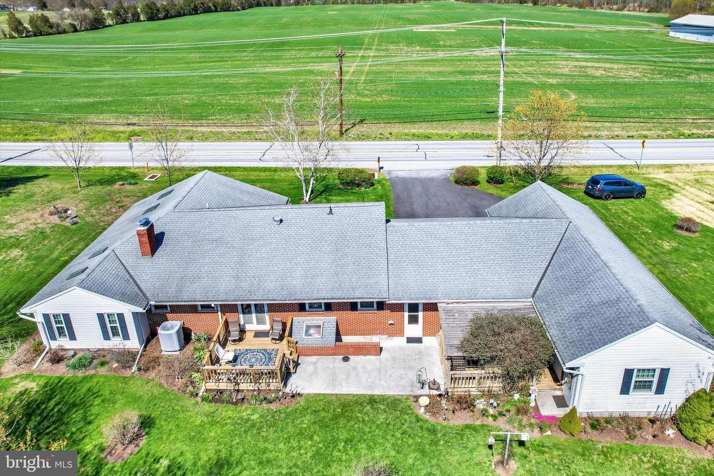 1725 Hanover Road photo 48