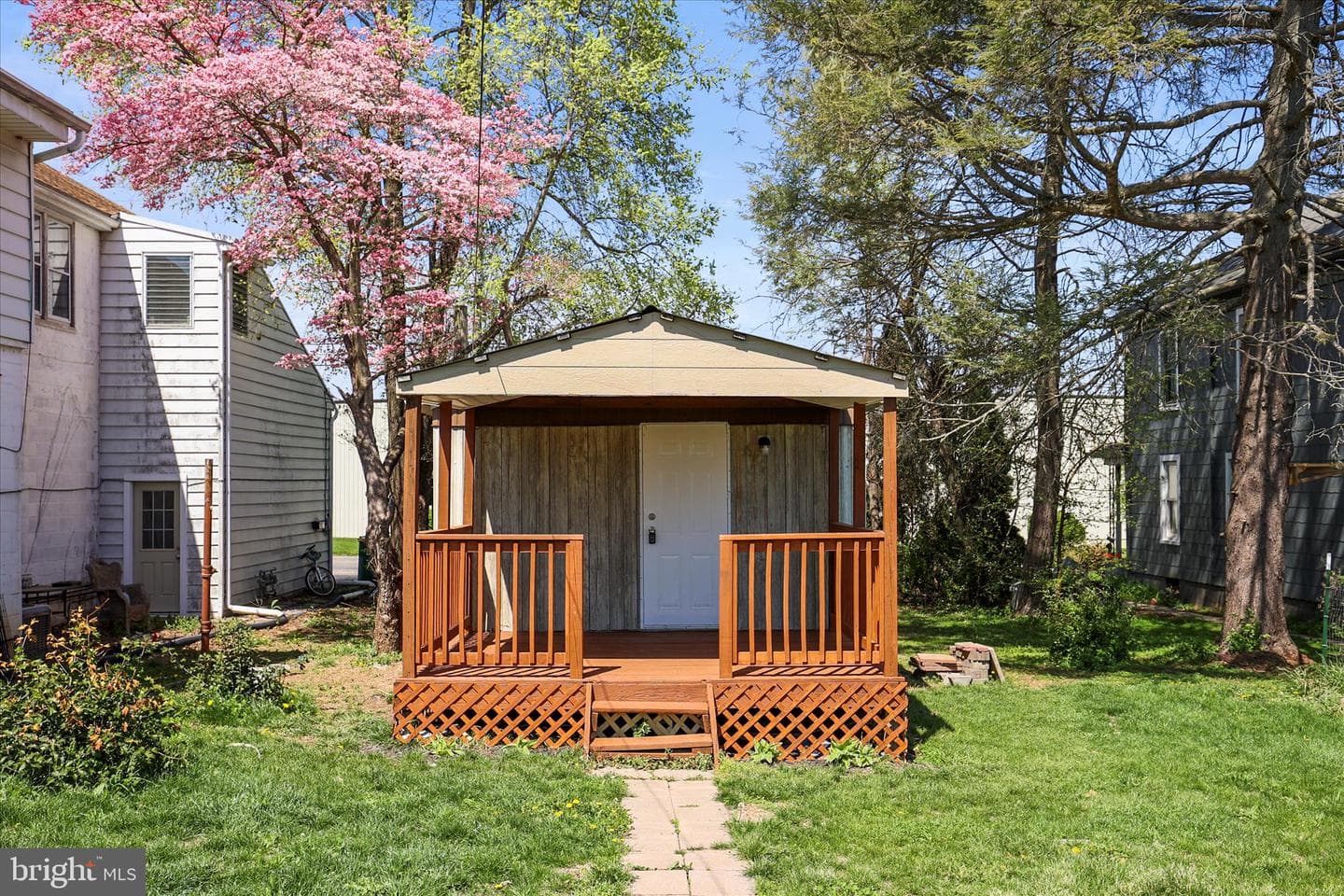 1104 W Elm Avenue photo 21