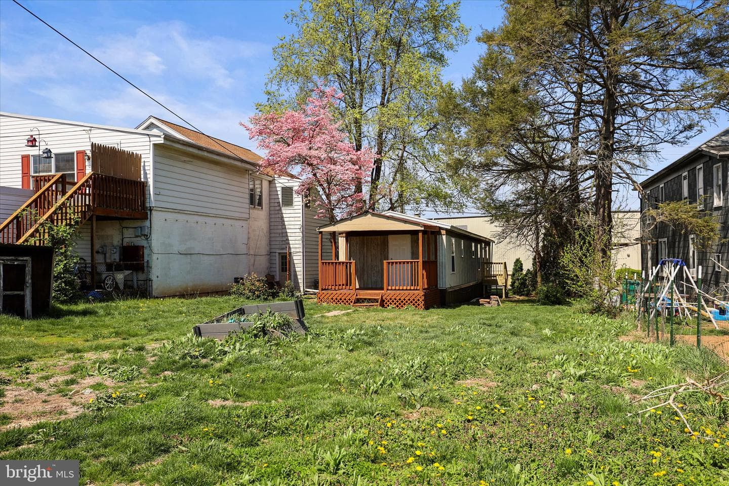 1104 W Elm Avenue photo 24
