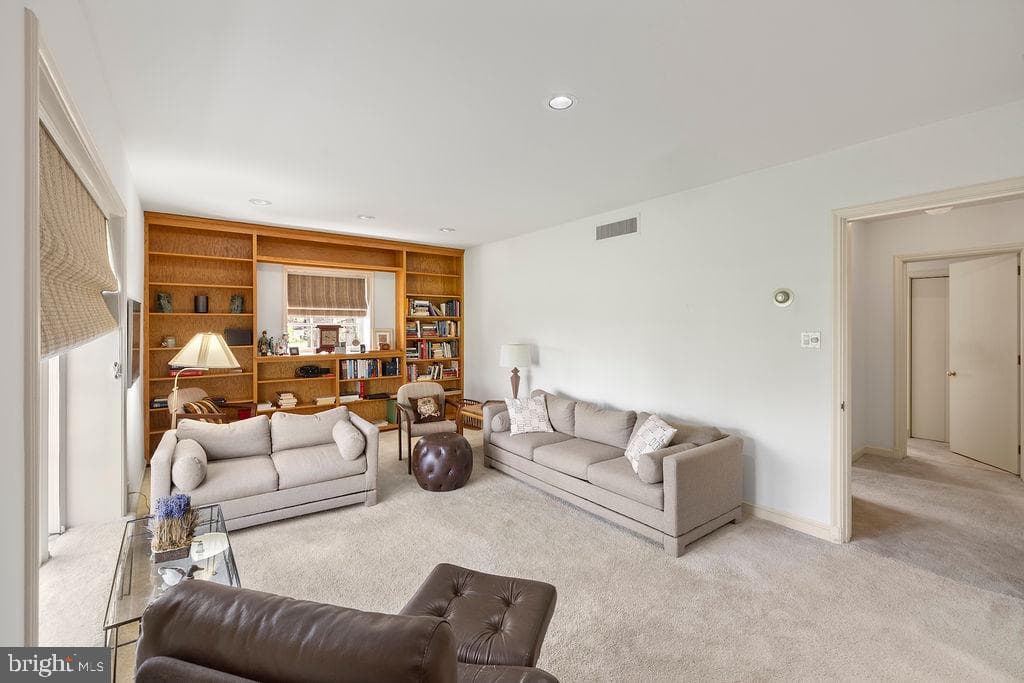 30 Longview Drive photo 58