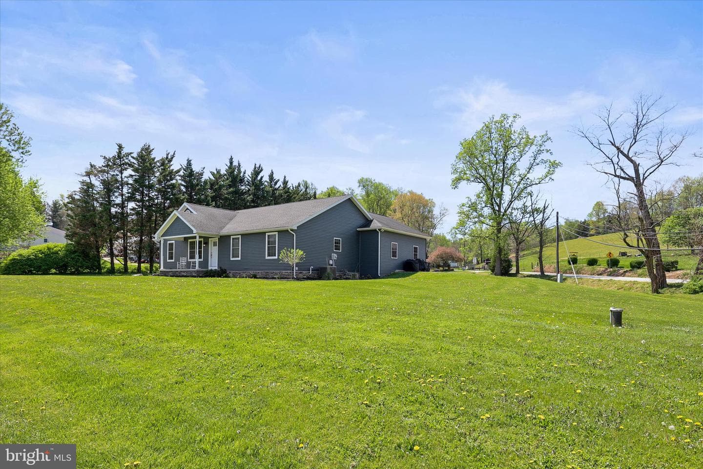 8 Orchard Drive photo 2