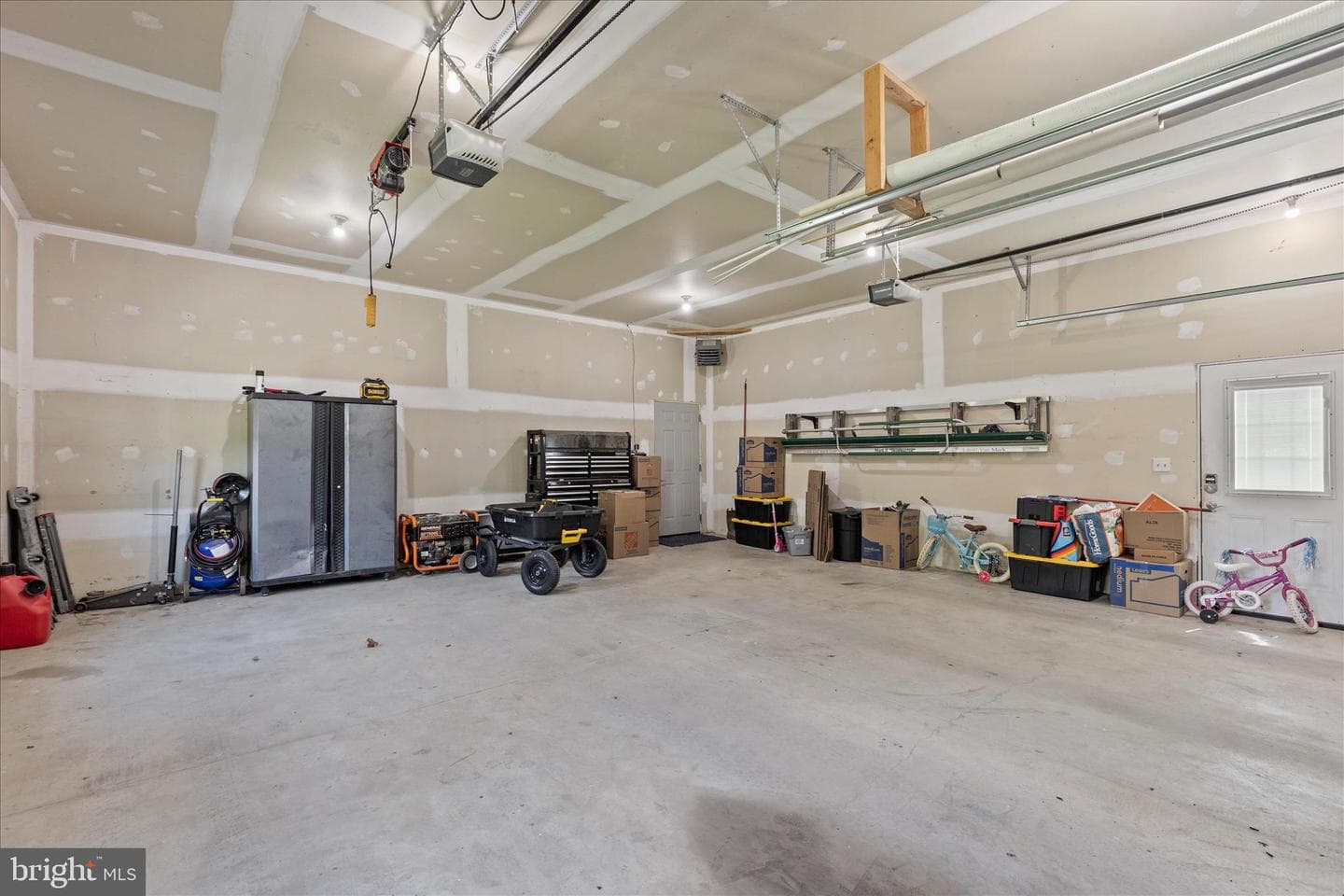 8 Orchard Drive photo 25