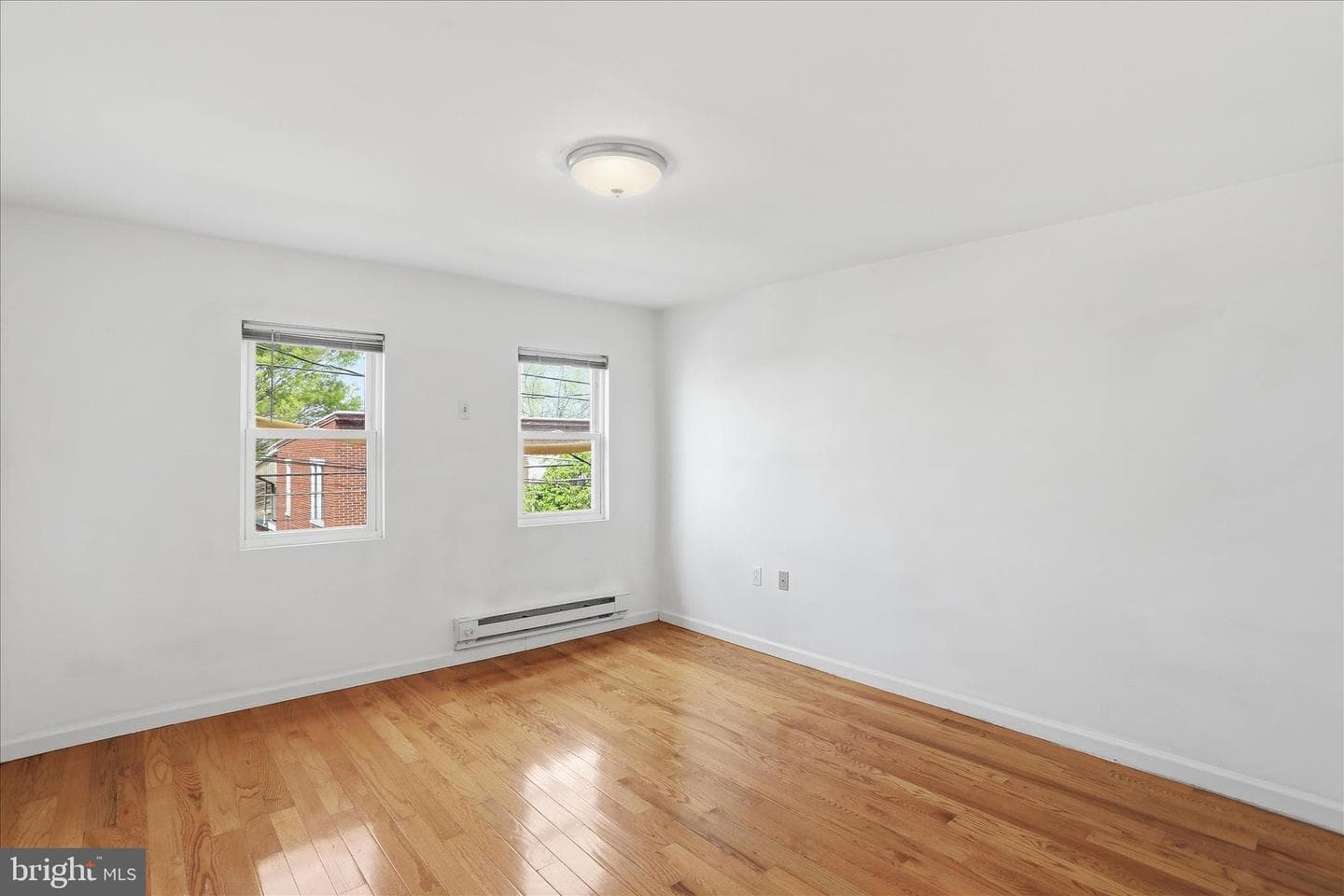 244 S Washington Street photo 21