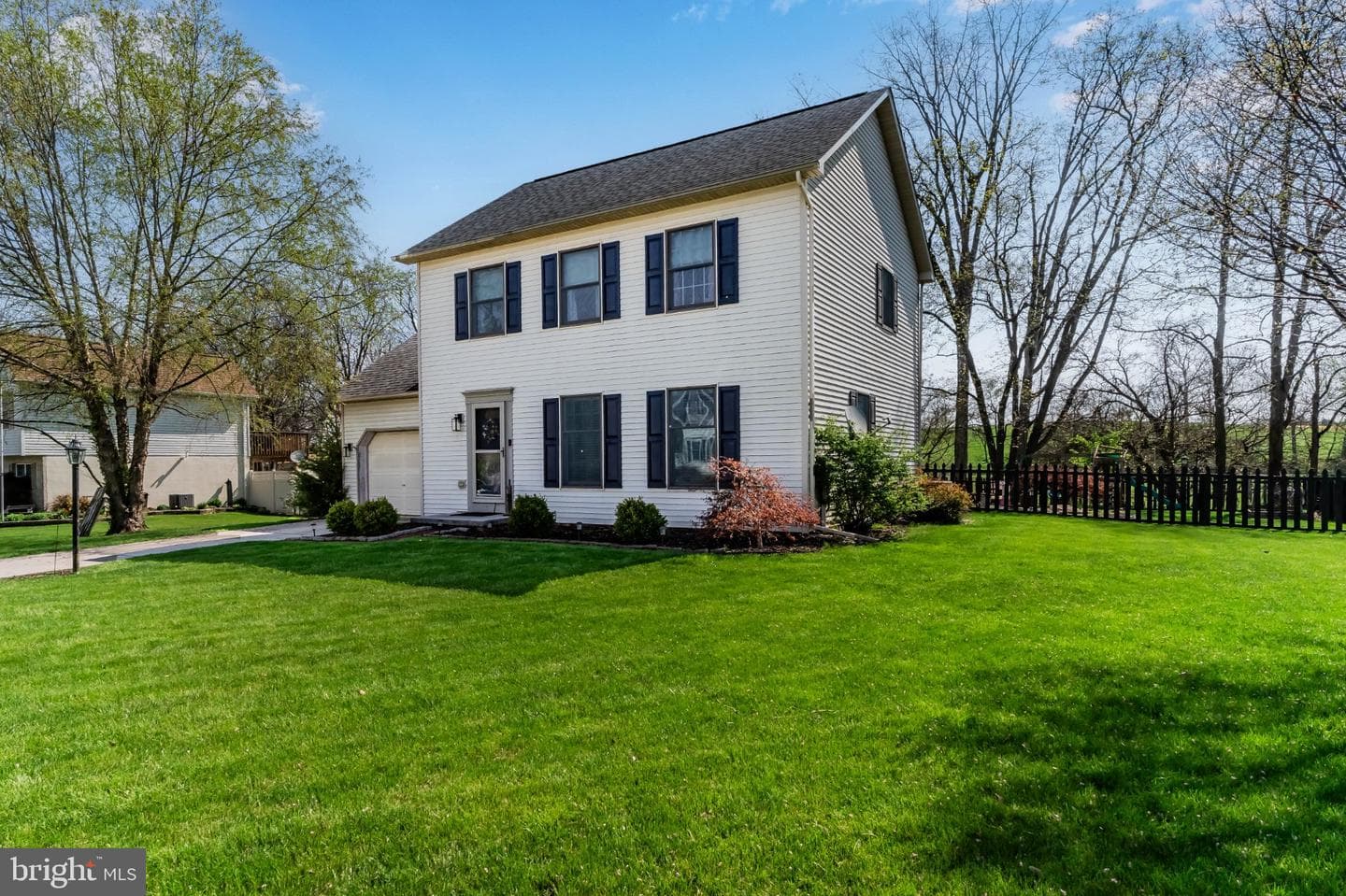 148 Branch Circle photo 3