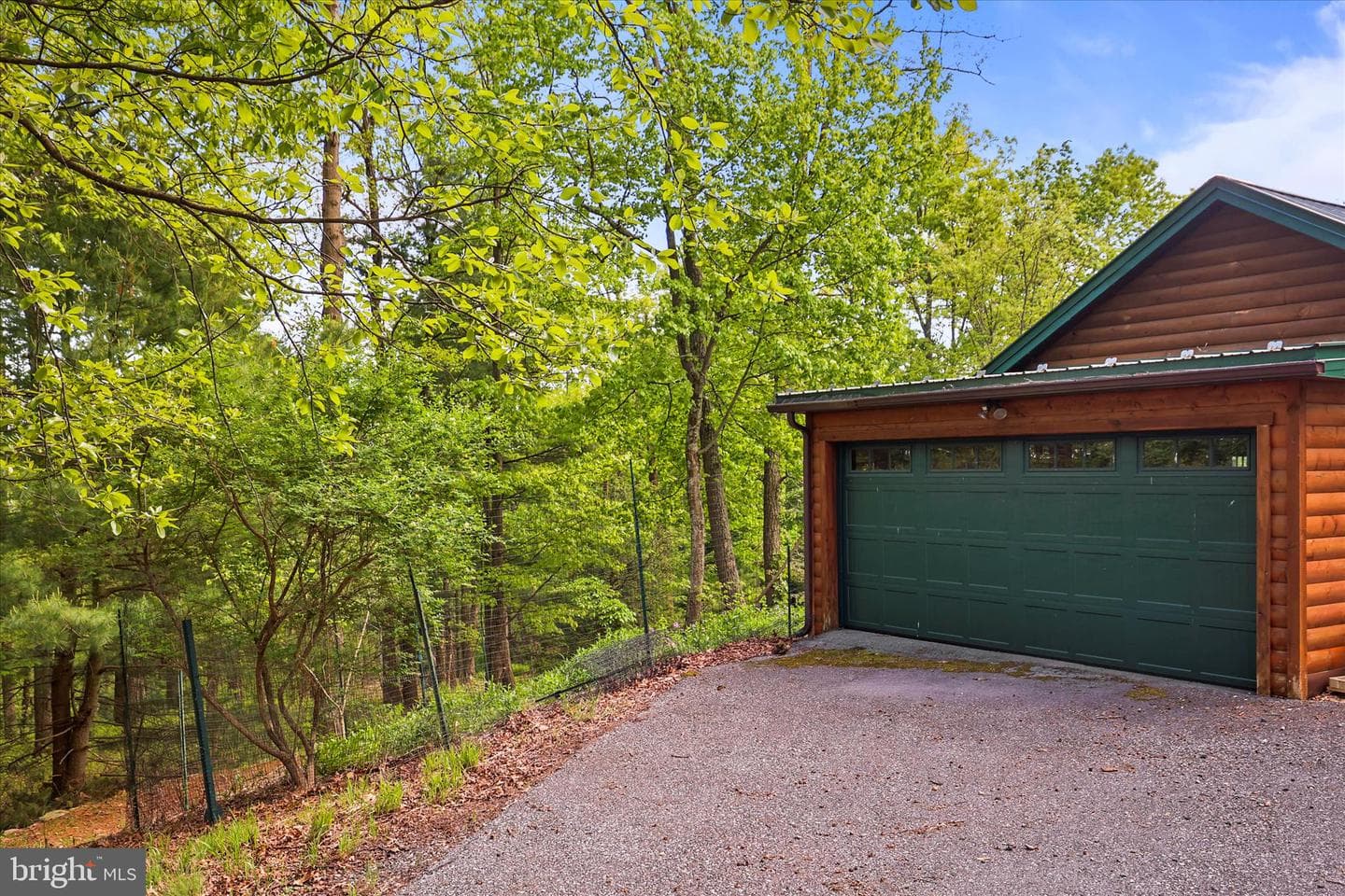 166 Woodview Road photo 59