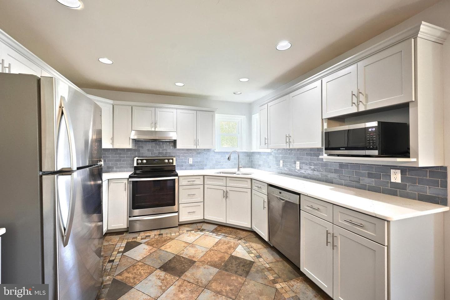 1066 Fox Run Terrace photo 21