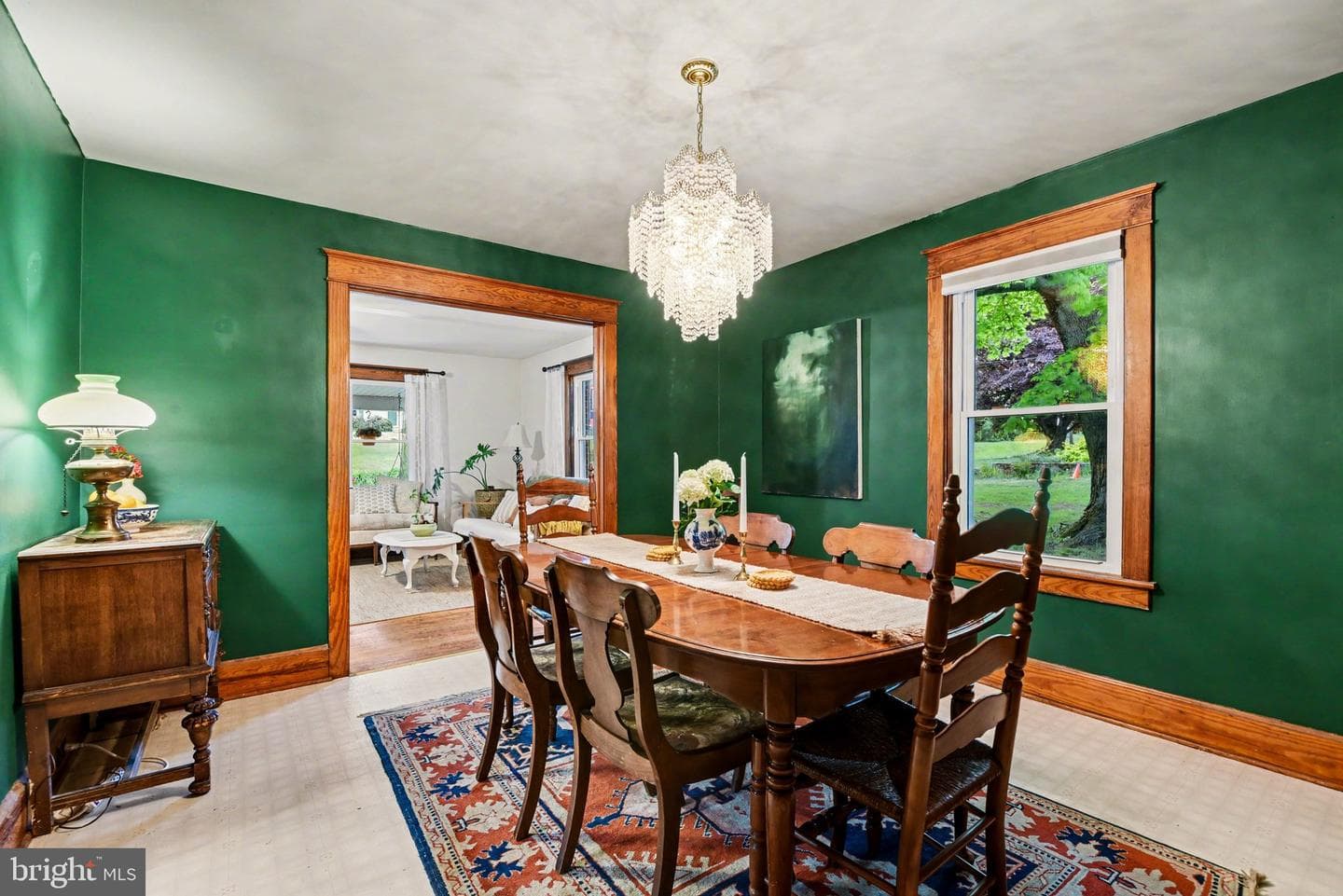 186 W York Street photo 8