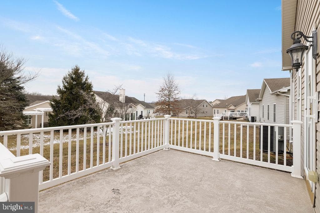 5 Winding Drive photo 29