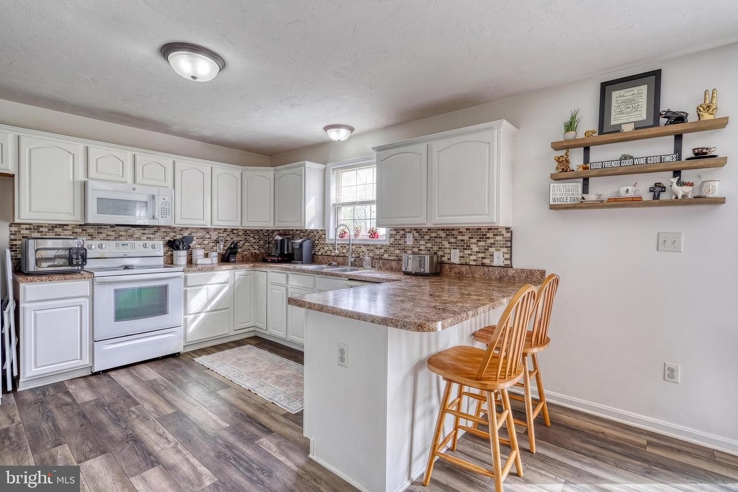 137 Maple Drive photo 18