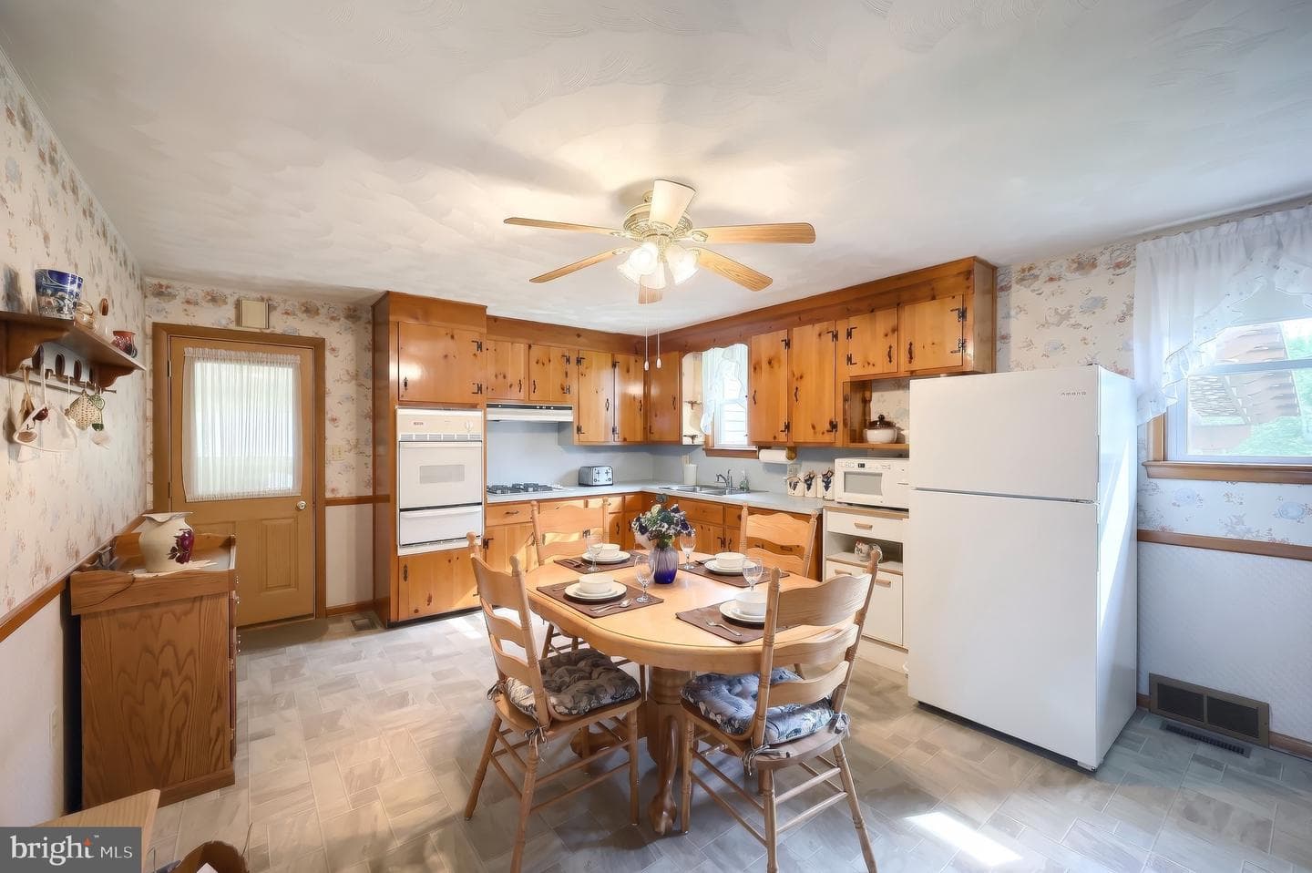 60 Meadow Lane photo 12